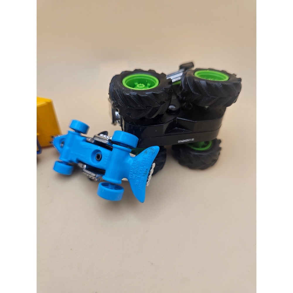 Mixed Toy Vehicle Lot Corgi Juniors Dumper Hot Wheels Sharkruiser Monster Truck - Picture 7 of 7